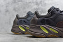 Yeezy Boost 700 v1 Mauve Marrom