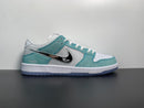 APRIL SKATEBOARDS X DUNK LOW SB 'TURBO GREEN'
