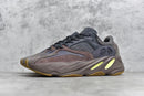 Yeezy Boost 700 v1 Mauve Marrom