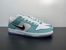 APRIL SKATEBOARDS X DUNK LOW SB 'TURBO GREEN'