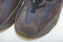 Yeezy Boost 700 v1 Mauve Marrom