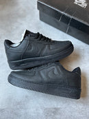 NIKE AIR FORCE F1