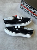 VANS AUTHENTIC