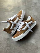VANS KNU SKOOL
