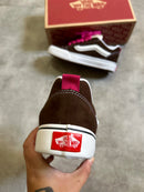 VANS KNU SKOOL