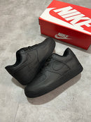 NIKE AIR FORCE F1