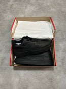 NIKE AIR FORCE F1